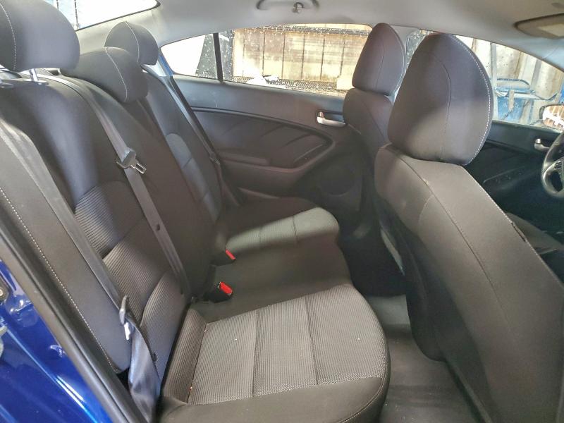 Фото 10 - KIA FORTE