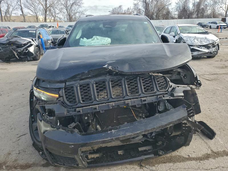 Фото 5 - JEEP GRAND CHER