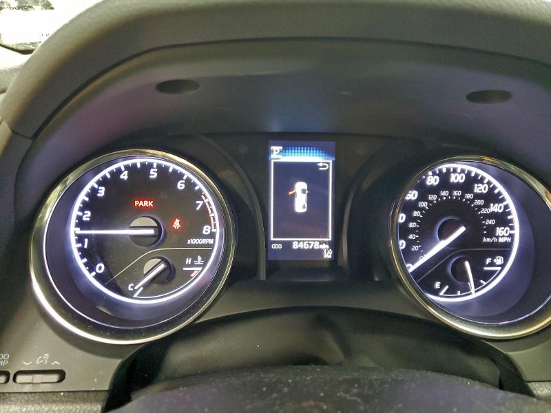 Фото 9 - TOYOTA CAMRY