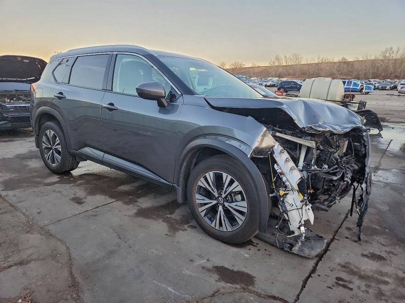 Фото 4 - NISSAN ROGUE