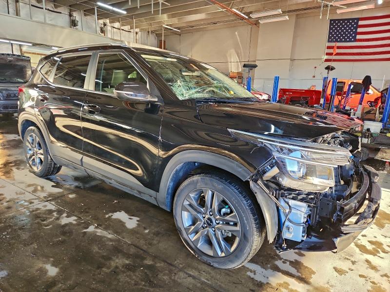 Фото 4 - KIA SELTOS