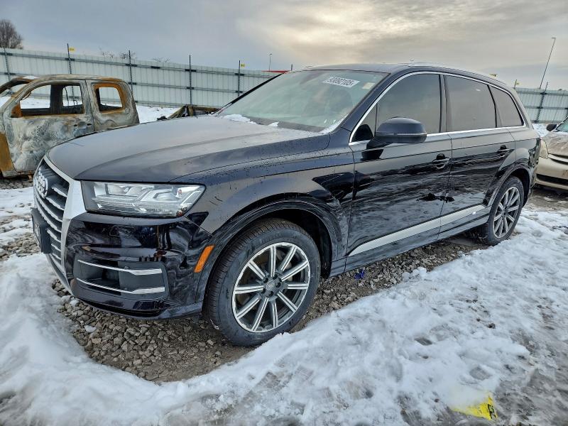 Фото 1 - AUDI Q7