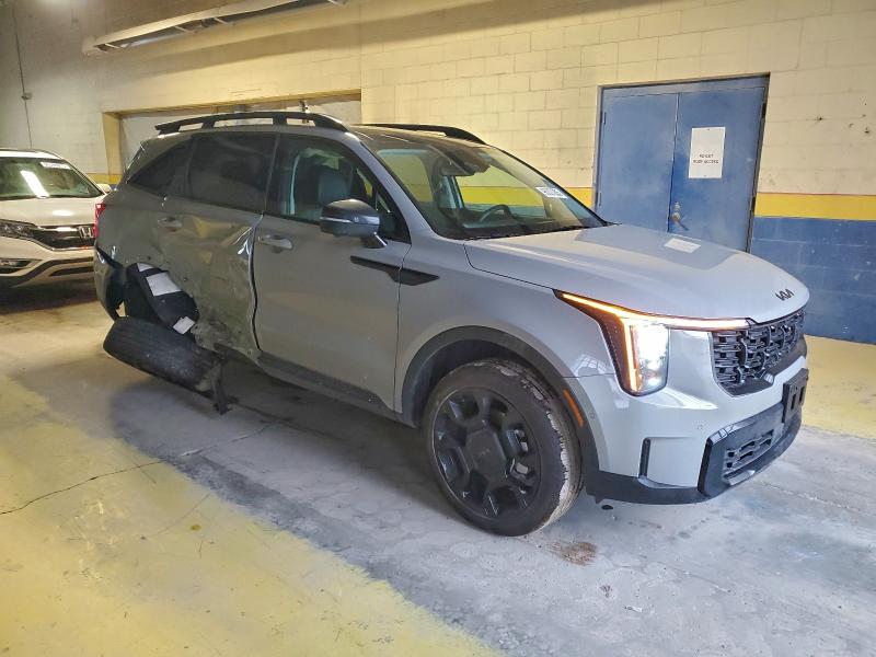 Фото 4 - KIA SORENTO