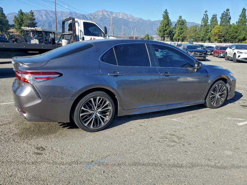 Фото 3 - TOYOTA CAMRY