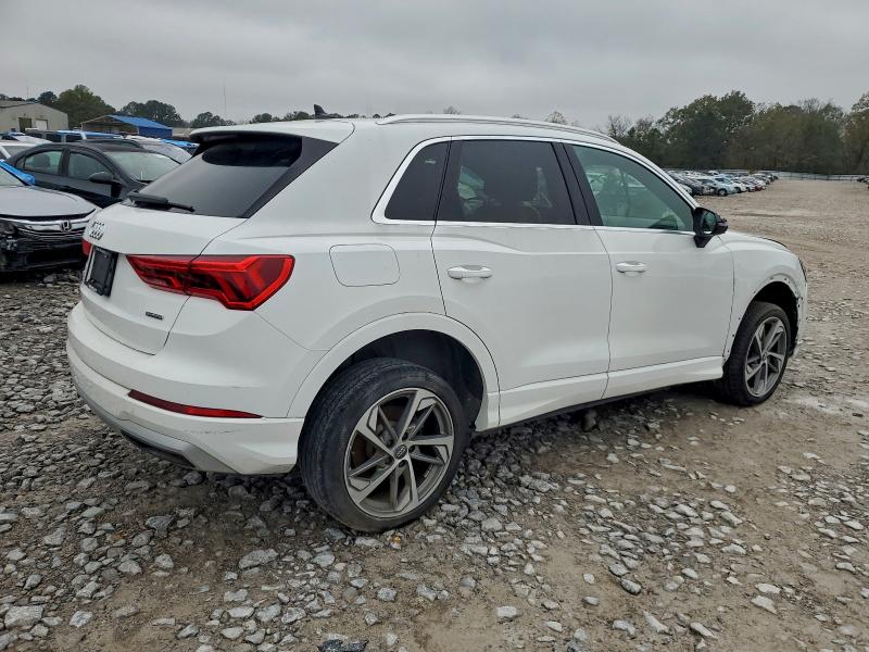 Фото 3 - AUDI Q3