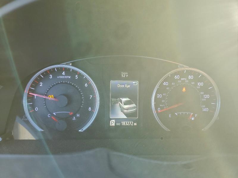 Фото 9 - TOYOTA CAMRY