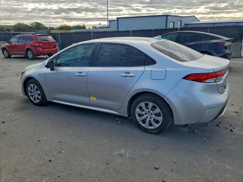 Фото 2 - TOYOTA COROLLA