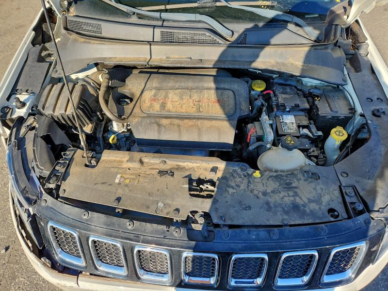 Фото 12 - JEEP COMPASS