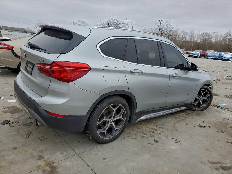 Фото 3 - BMW X1