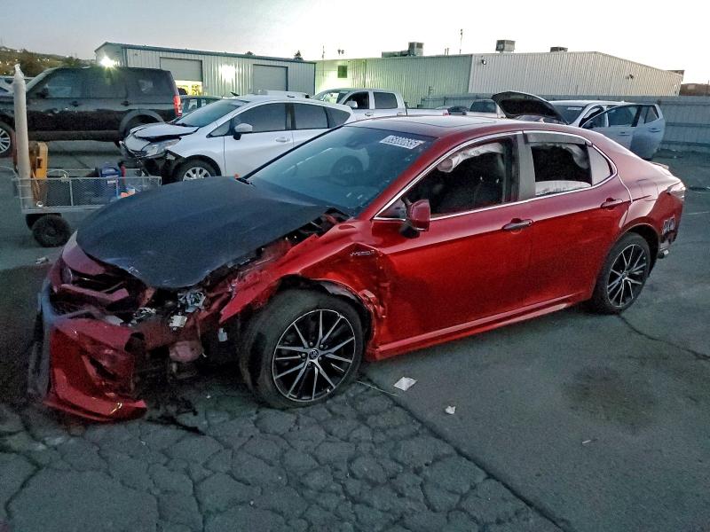 Фото 1 - TOYOTA CAMRY