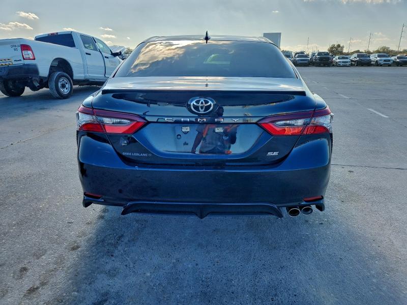 Фото 6 - TOYOTA CAMRY