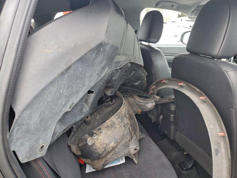 Фото 13 - MITSUBISHI OUTLANDER