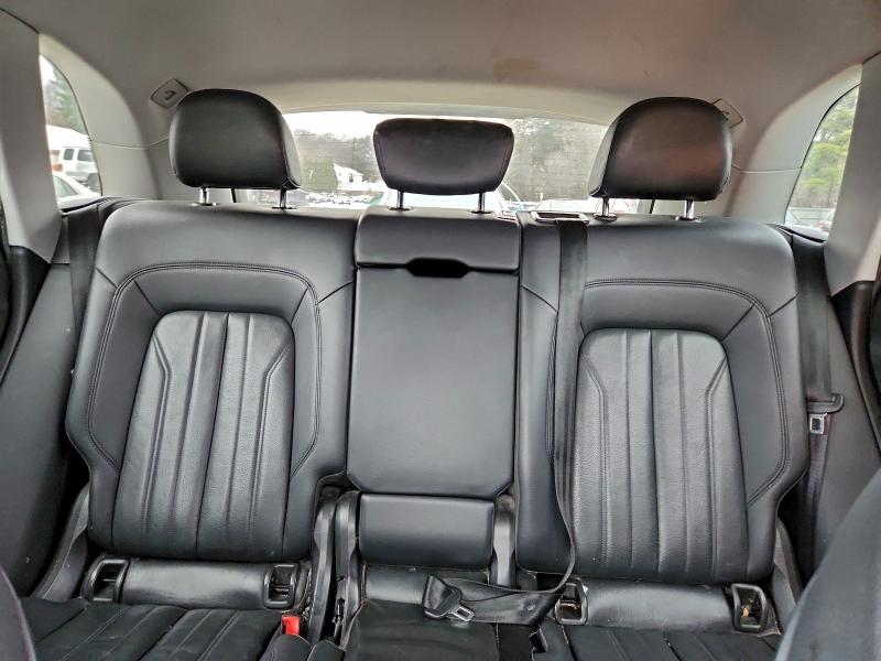 Фото 10 - AUDI Q5