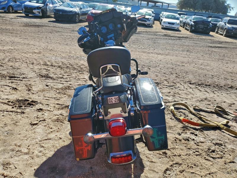 HARLEY-DAVIDSON FL 2013