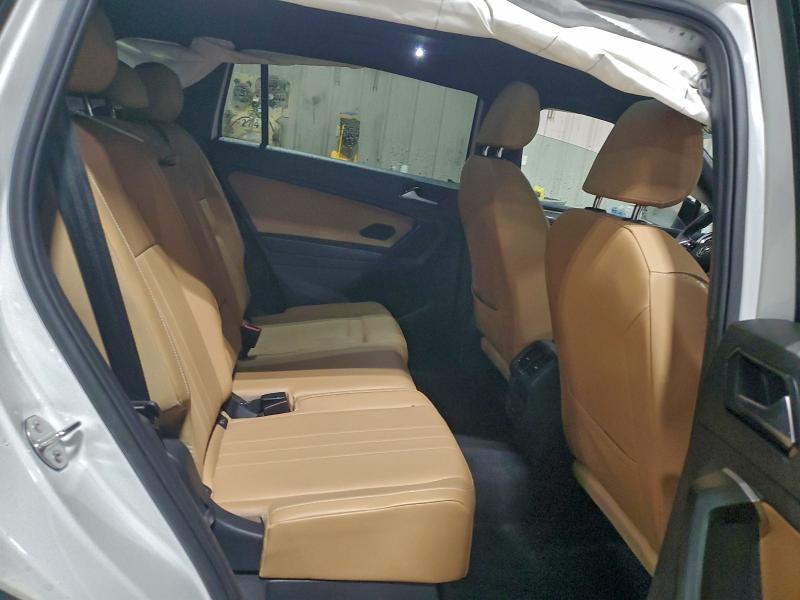 Фото 11 - VOLKSWAGEN TIGUAN