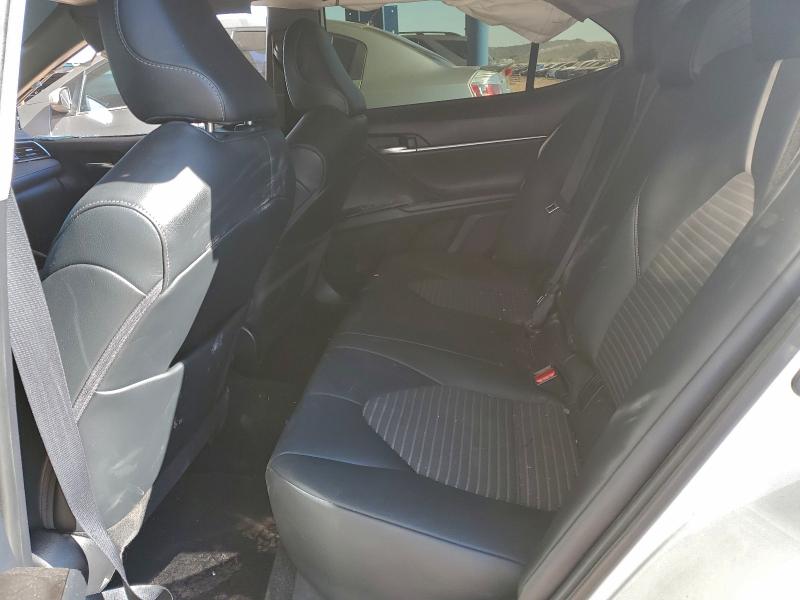 Фото 10 - TOYOTA CAMRY