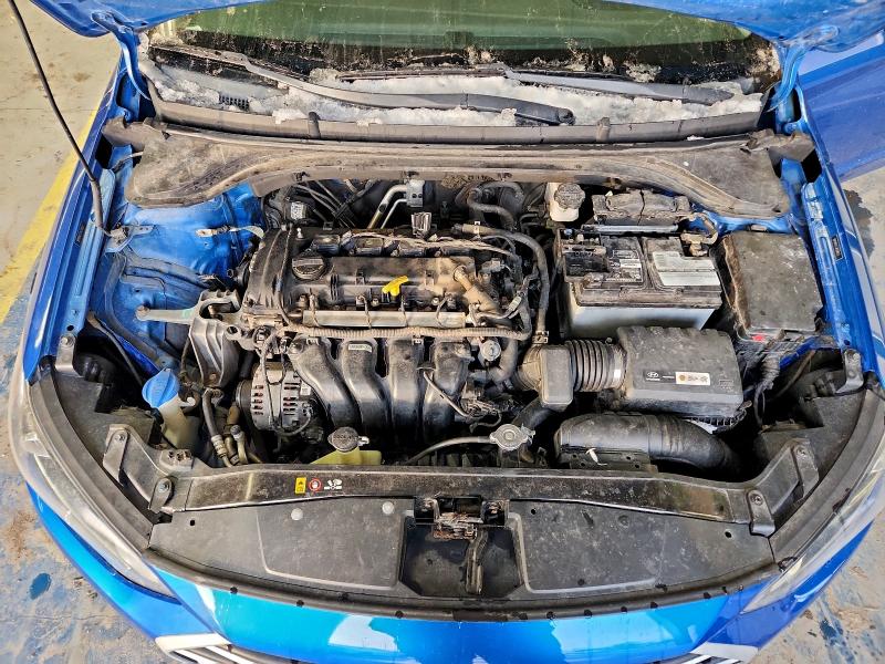 Фото 11 - HYUNDAI ELANTRA