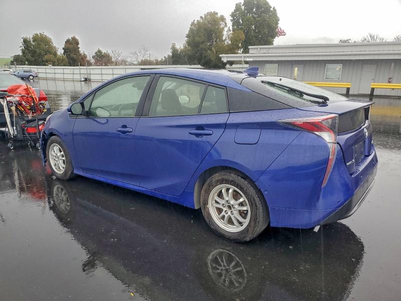 Фото 2 - TOYOTA PRIUS
