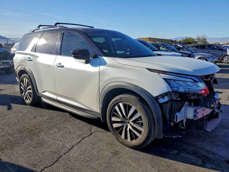 Фото 4 - NISSAN PATHFINDER