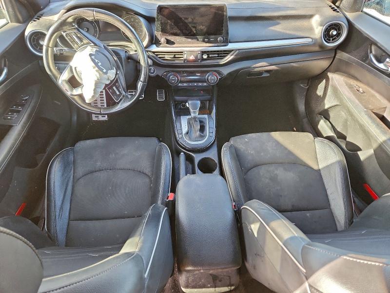 Фото 8 - KIA FORTE