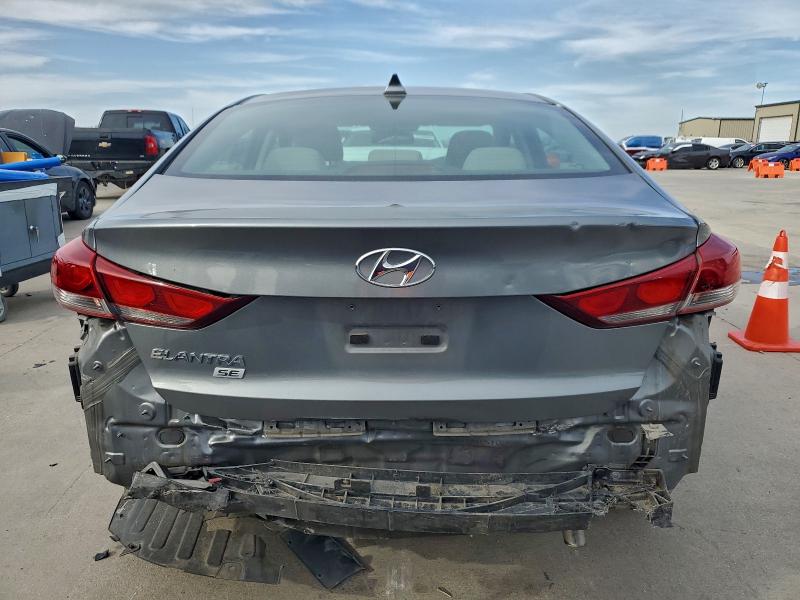 Фото 6 - HYUNDAI ELANTRA