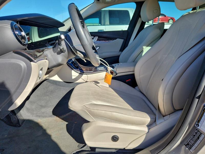 Фото 7 - MERCEDES-BENZ E-CLASS