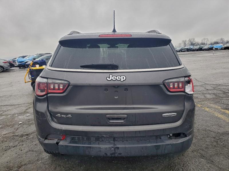 Фото 6 - JEEP COMPASS