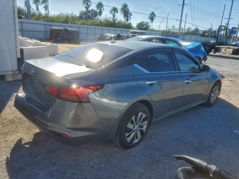 Фото 3 - NISSAN ALTIMA