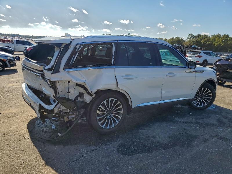 LINCOLN AVIATOR 2024 VIN 5LM5J7XC1RGL10442