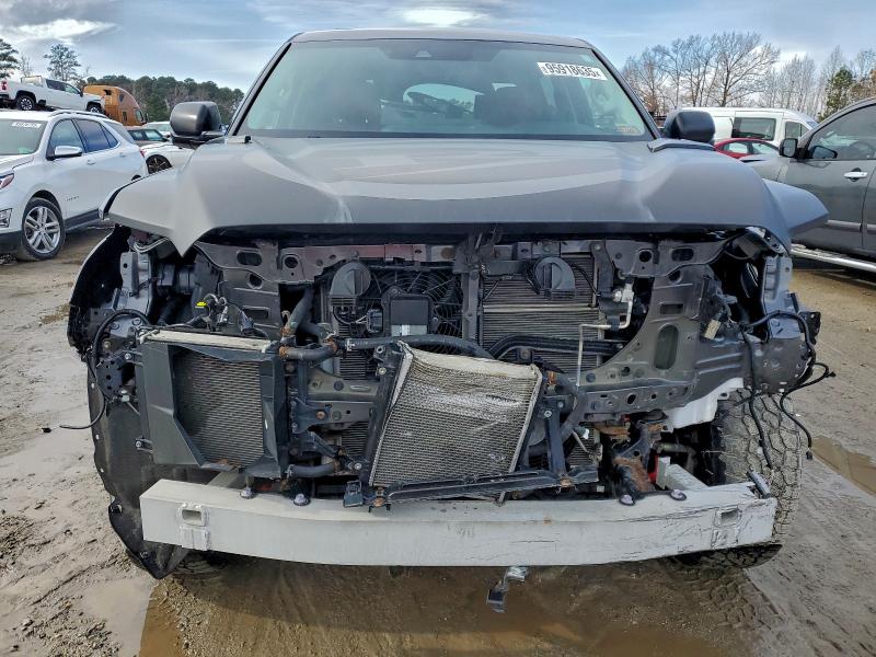 Фото 5 - TOYOTA TUNDRA