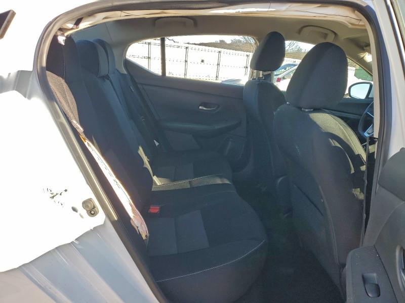 Фото 10 - NISSAN SENTRA