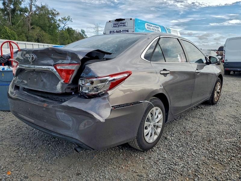 Фото 3 - TOYOTA CAMRY