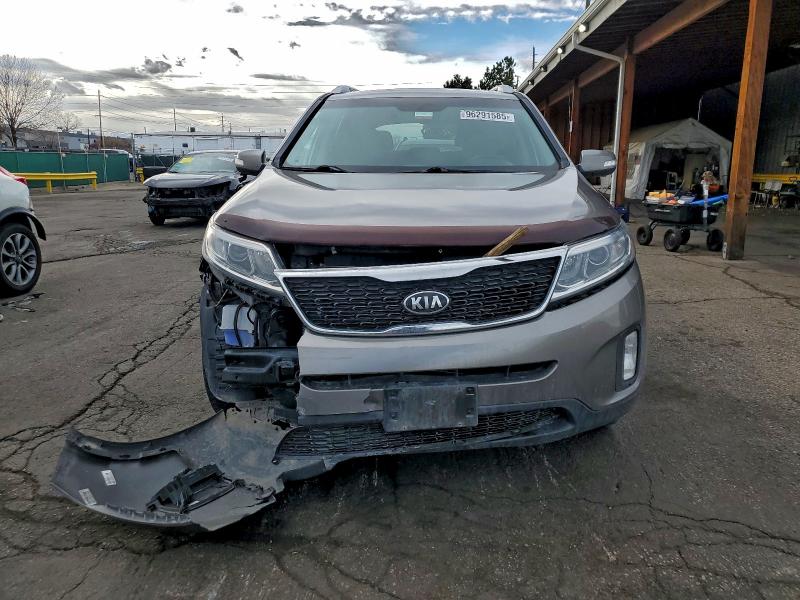 Фото 5 - KIA SORENTO