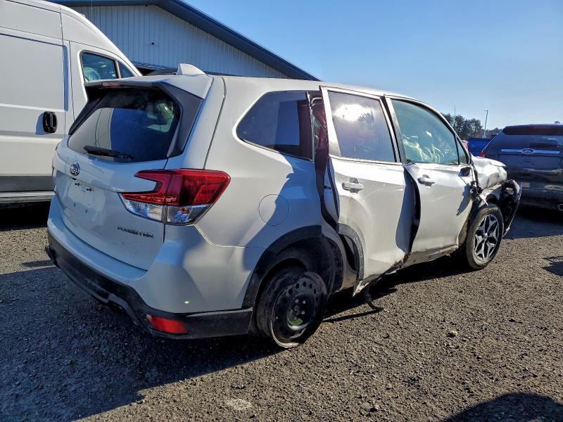 Фото 3 - SUBARU FORESTER