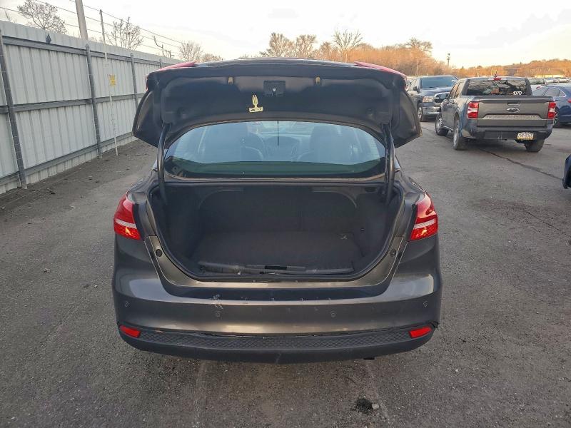 Фото 6 - FORD FOCUS