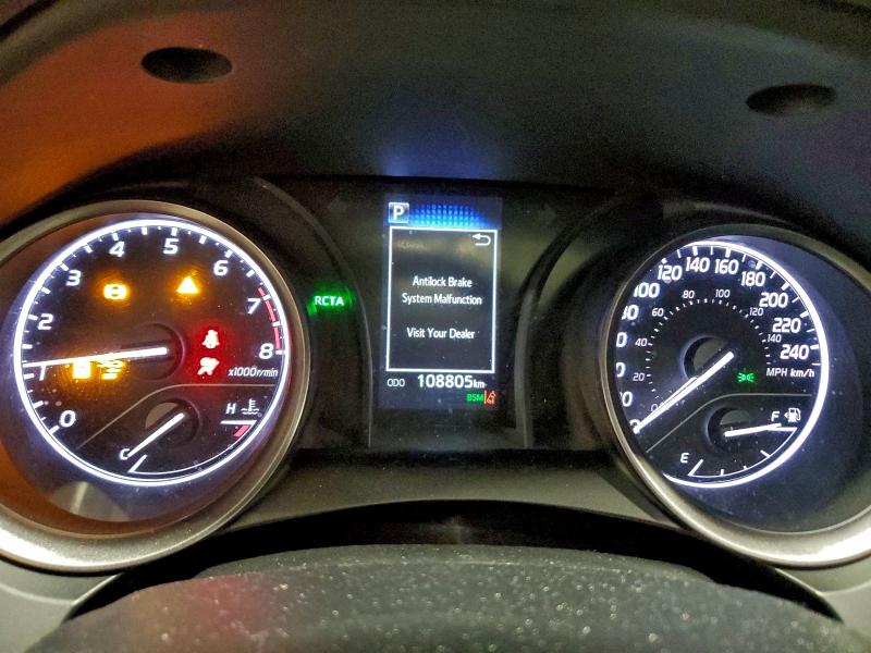 Фото 9 - TOYOTA CAMRY