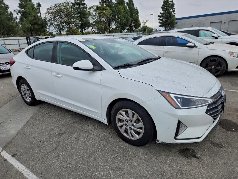 Фото 4 - HYUNDAI ELANTRA