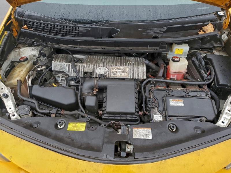 Фото 11 - TOYOTA PRIUS