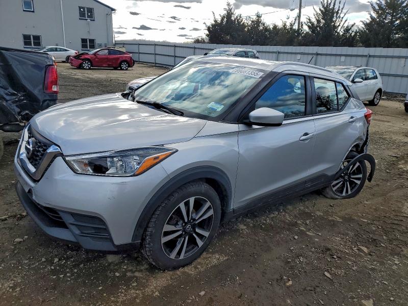 Фото 1 - NISSAN KICKS