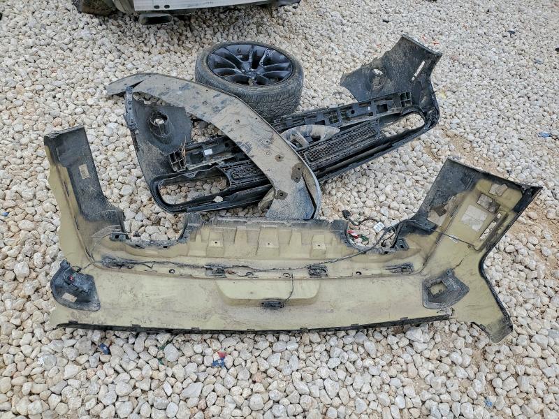 Фото 12 - DODGE CHALLENGER