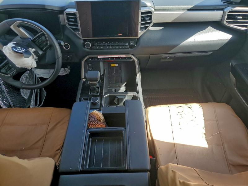 Фото 8 - TOYOTA TUNDRA