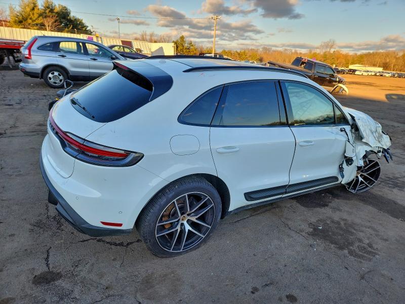 Фото 3 - PORSCHE MACAN