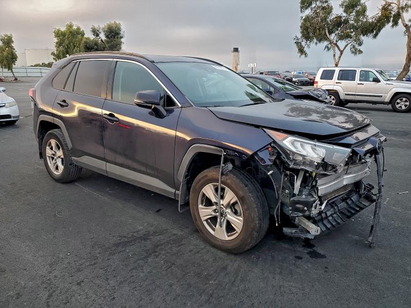 Фото 4 - TOYOTA RAV4