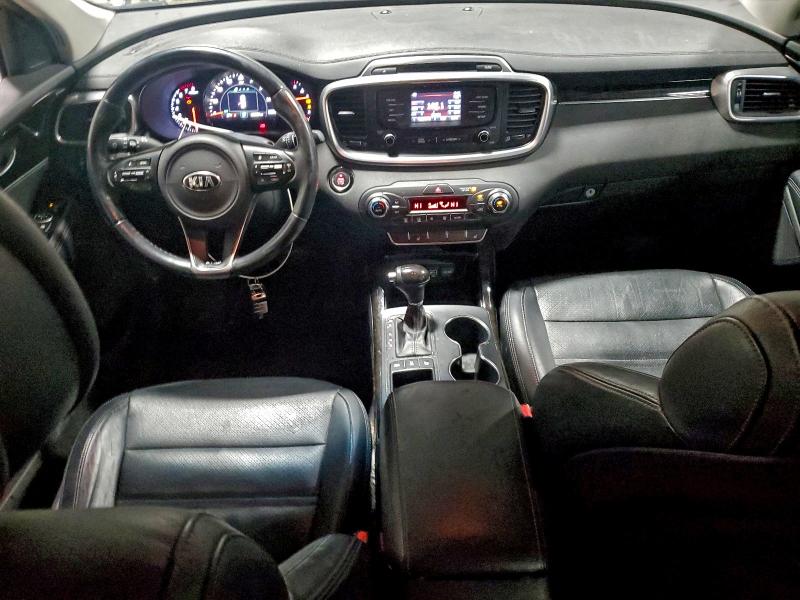 Фото 8 - KIA SORENTO