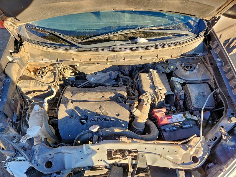 Фото 12 - MITSUBISHI OUTLANDER