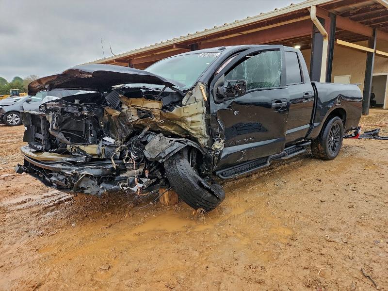 Фото 1 - NISSAN TITAN