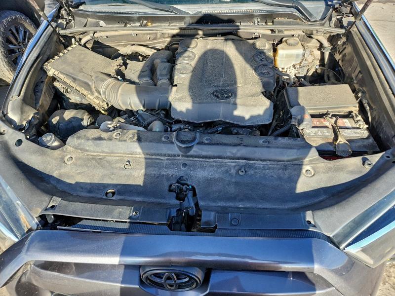 Фото 12 - TOYOTA 4RUNNER