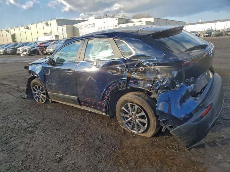 Фото 2 - MAZDA CX30