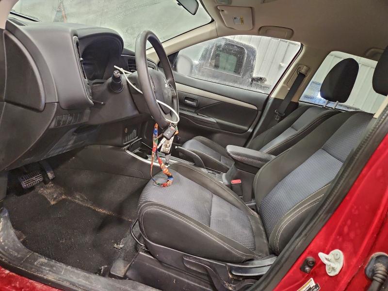 Фото 7 - MITSUBISHI OUTLANDER