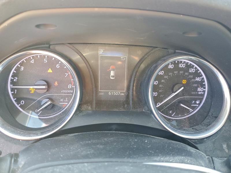 Фото 9 - TOYOTA CAMRY